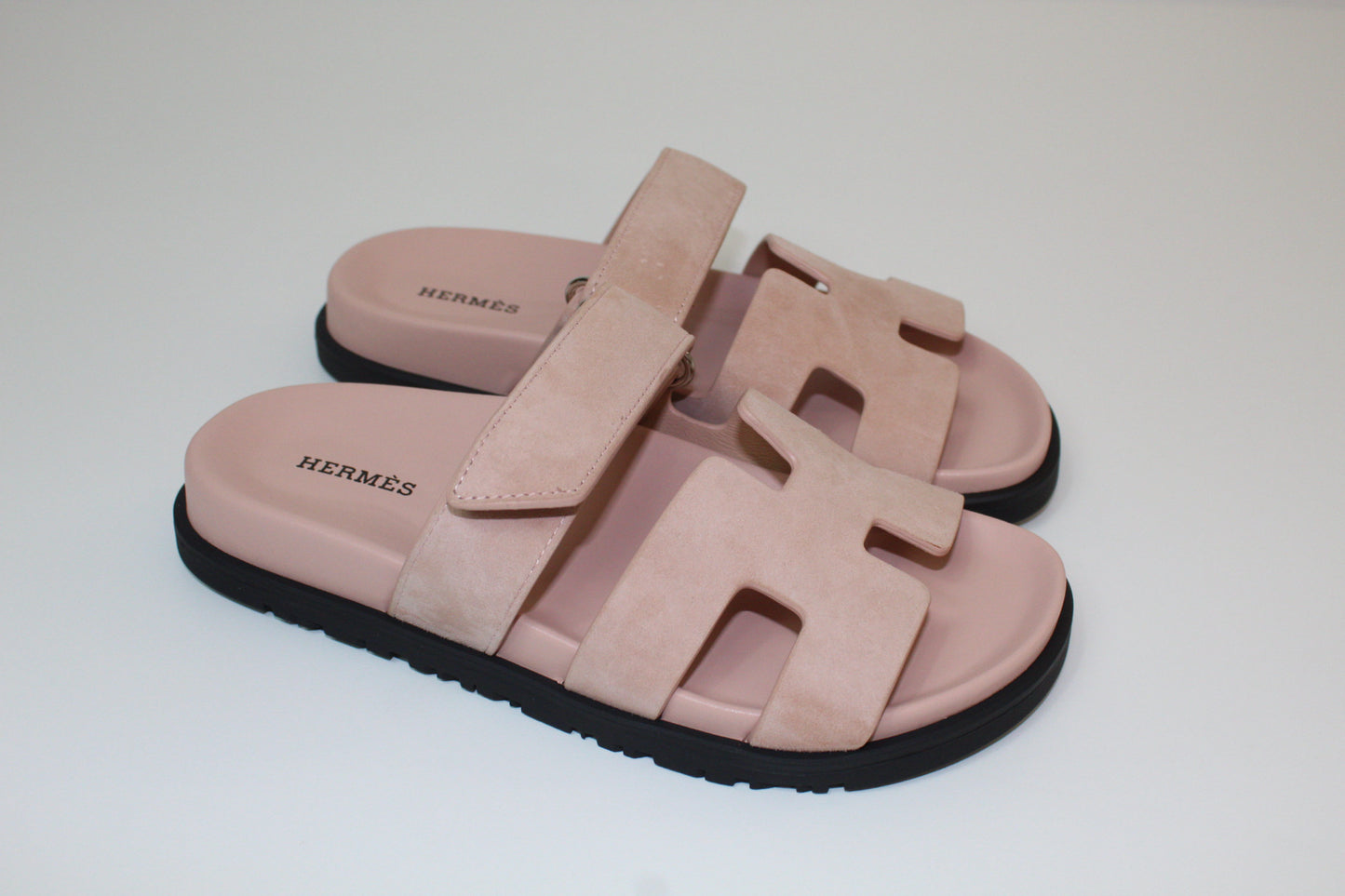 Hermes pink sandals